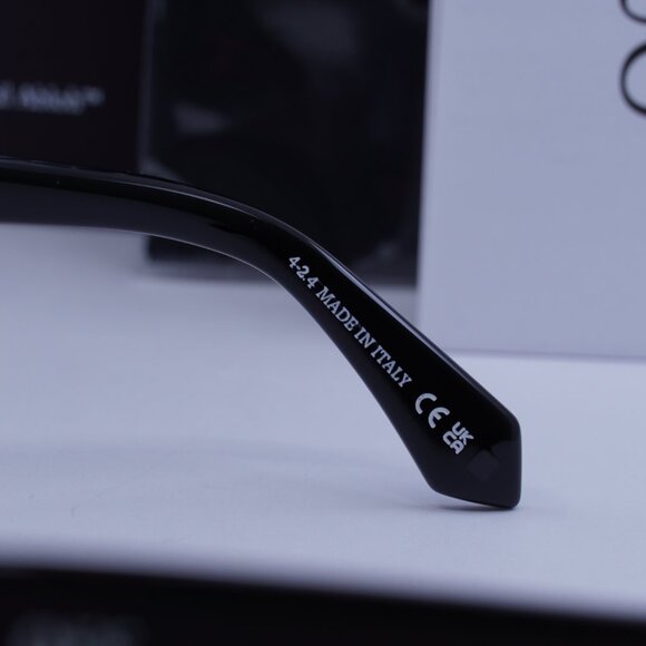 Off-White OERI13Y SELMA 1007 Square Sunglasses – Black/Grey main image 9